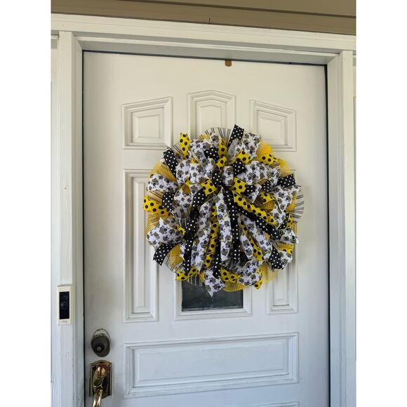Honey Bee Ribbon & Mesh Spring Summer Wreath, Bumblebee Front Door Hanger - Picture 6 of 6